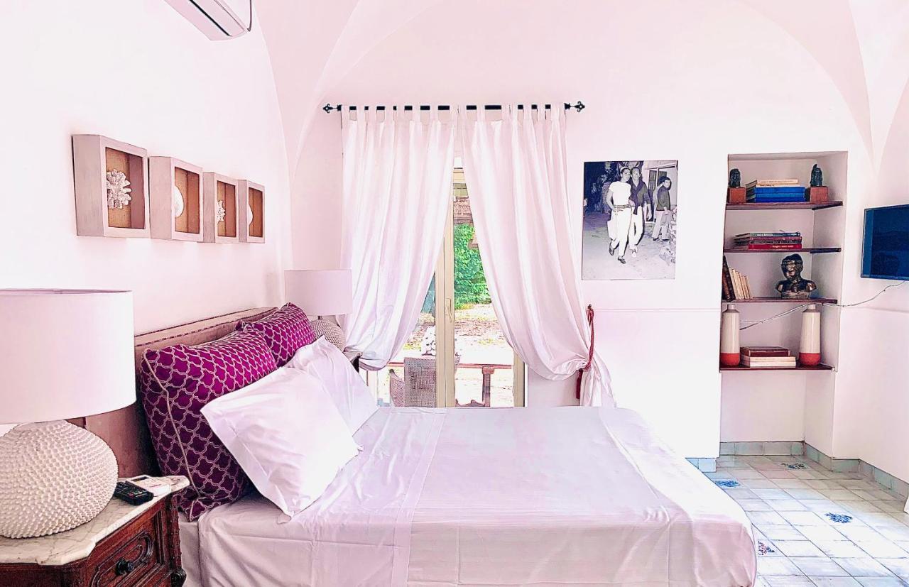 Marunnella Suites กาปรี ภายนอก รูปภาพ